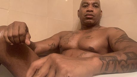 Naken läckt OnlyFans-bild av Dickem Down Dre