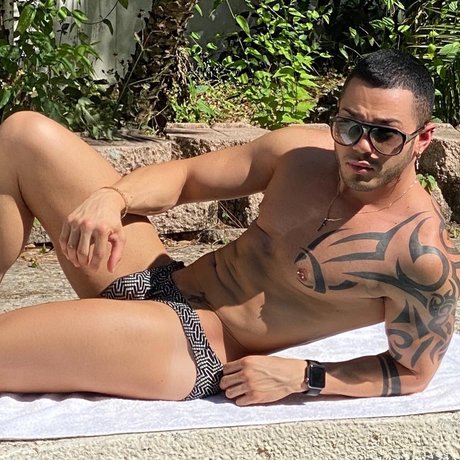 Foto di nudo di fuga di OnlyFans di Chino