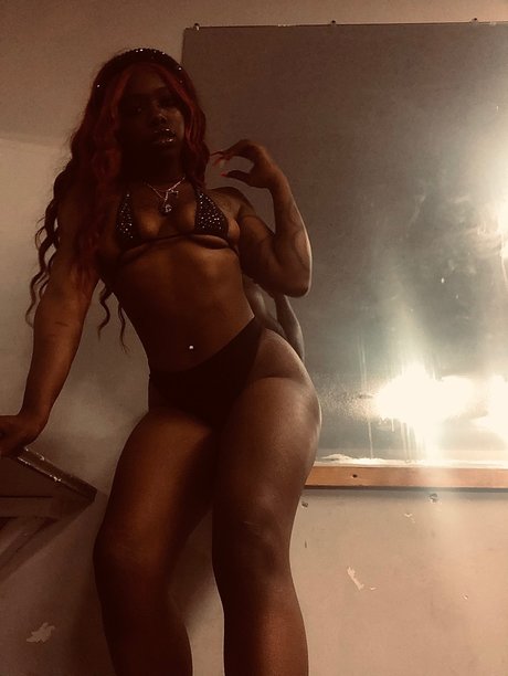 Naken läckt OnlyFans-bild av 