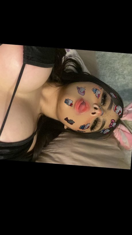 Naakte gelekte OnlyFans-foto van Alexa Rodriguez