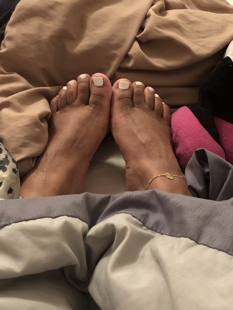 Обнаженная фотография утечки OnlyFans от Pretty Little Feet