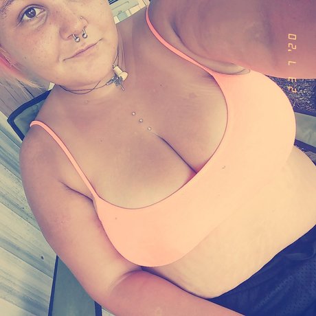 Nahá fotka uniklých OnlyFans od Dezi