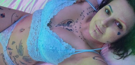 Naken läckt OnlyFans-bild av Psycho Lollipop Quinn