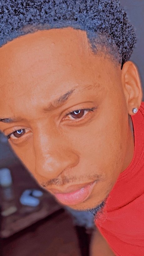 Naakte gelekte OnlyFans-foto van Prxnceenasty