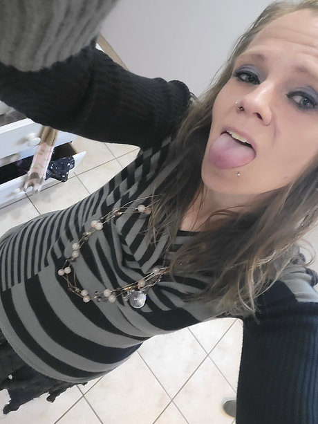 Обнаженная фотография утечки OnlyFans от Princezzpurple