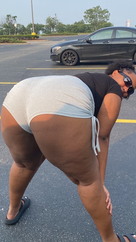 Naken läckt OnlyFans-bild av Da Brat 