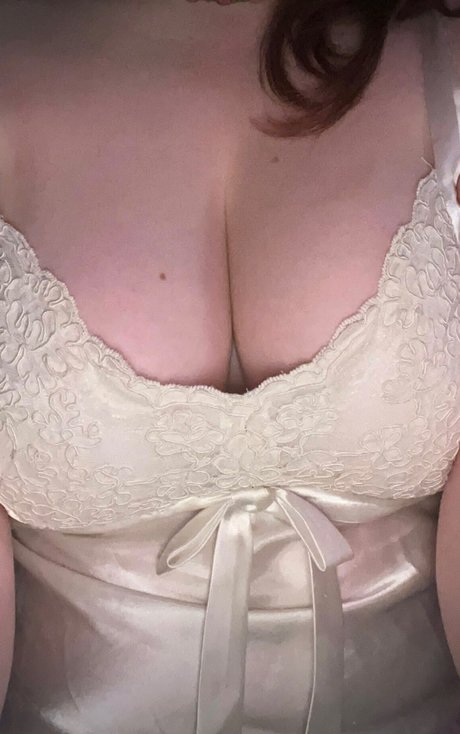 Naken läckt OnlyFans-bild av Oona