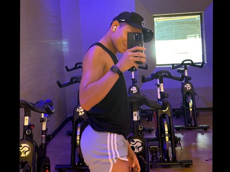 Nahá fotka uniklých OnlyFans od Diego Pereira