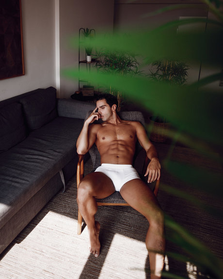 Обнаженная фотография утечки OnlyFans от Scorpionangel
