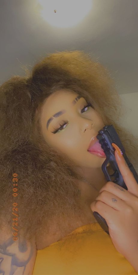 Naken lekkede OnlyFans-bilde av Scorpio Da Freak