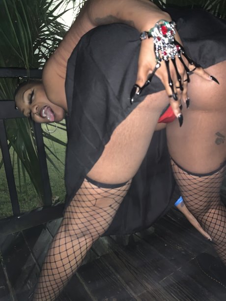 Nahá fotka uniklých OnlyFans od Chyna