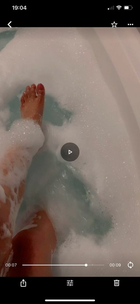 Naken lekkede OnlyFans-bilde av Bad Girl Tiffany