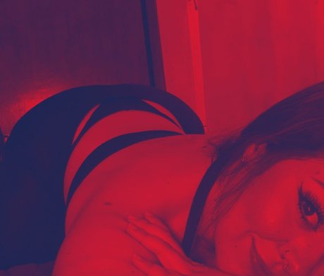 Naken läckt OnlyFans-bild av Diana Po