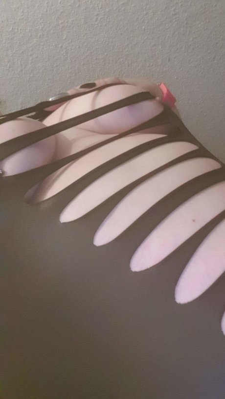 Обнаженная фотография утечки OnlyFans от Queen Of Pain