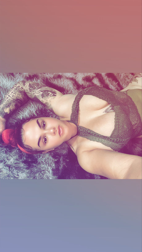 Foto nua vazada do OnlyFans de Qu33n