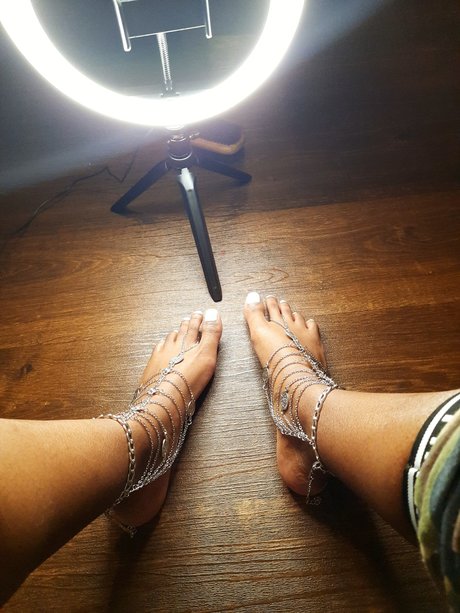 Naken läckt OnlyFans-bild av Queenie