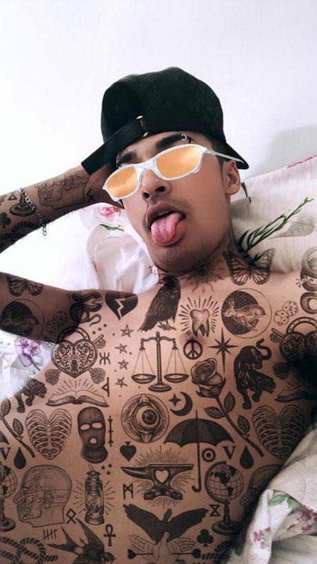 Naken läckt OnlyFans-bild av Eduardo Macedo