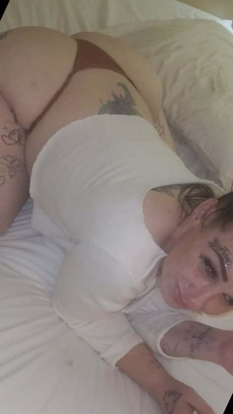 Alasti lekkinud OnlyFans-i pilt Mz Purdy