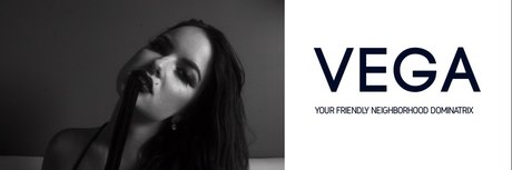 Обнаженная фотография утечки OnlyFans от Dominatrix Vega Dumont