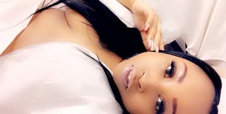 Naken läckt OnlyFans-bild av Ebony Love