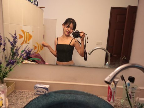 Naken läckt OnlyFans-bild av Quinn