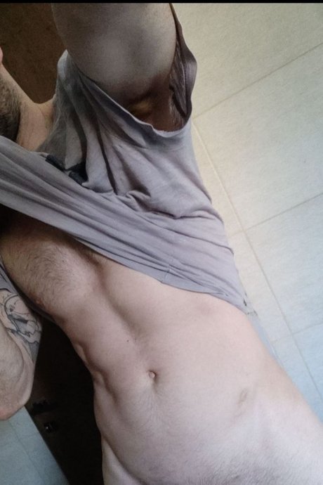Photo nue de fuite OnlyFans de Queyelo
