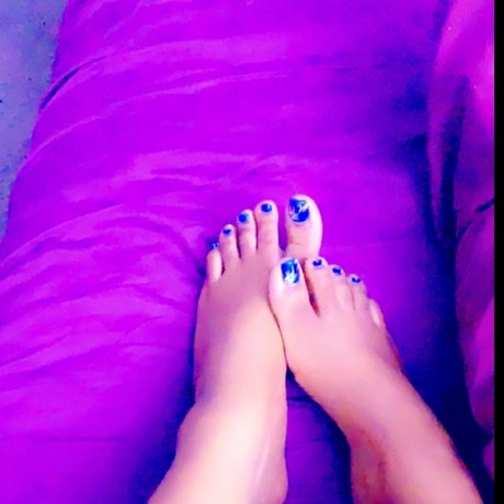 Naken läckt OnlyFans-bild av Kitty Fetish Lover Girl