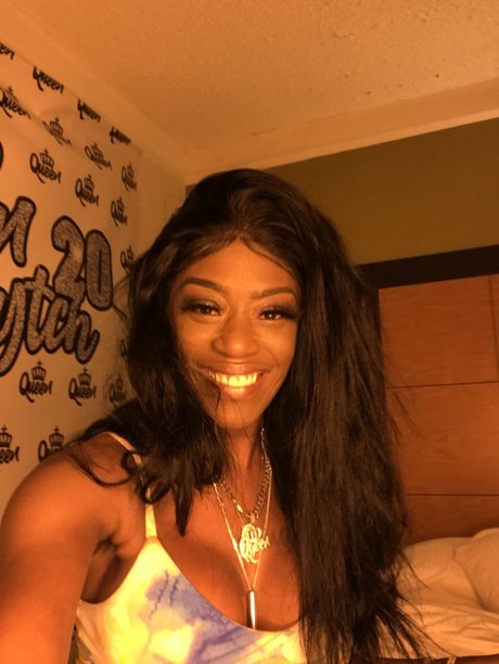 Nagie wyciekłe zdjęcie OnlyFans od Queen