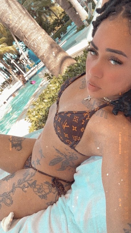 Nahá fotka uniklých OnlyFans od Bae