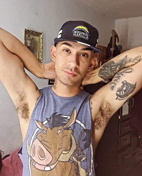 Naken lekkede OnlyFans-bilde av 