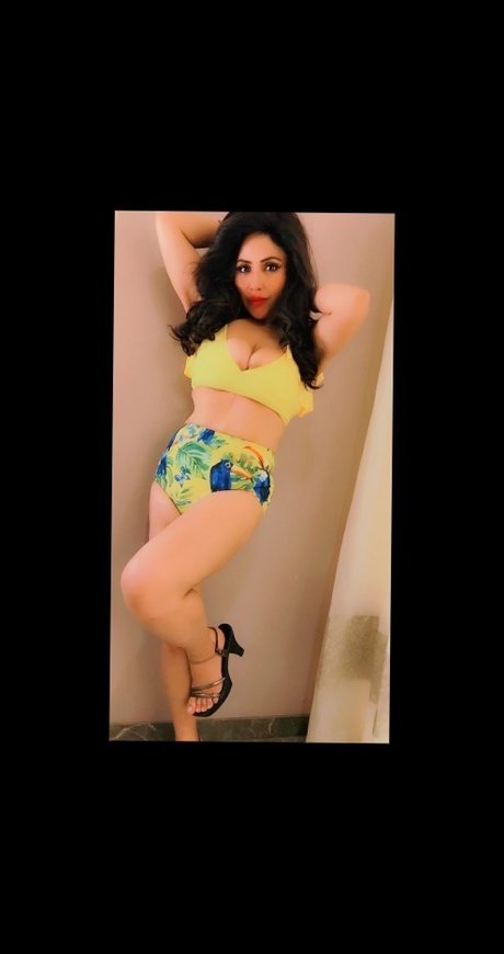 Foto nua vazada do OnlyFans de Rajsi Verma
