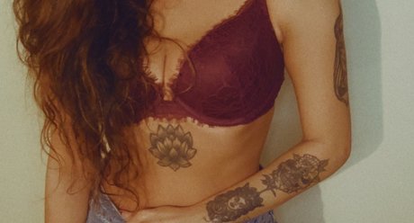 Naken läckt OnlyFans-bild av Destiney