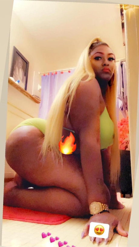 Обнаженная фотография утечки OnlyFans от Barbiedreams