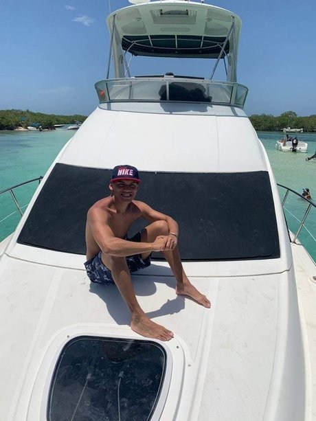 Alaston vuotanut OnlyFans-kuva Daniel Jimenez