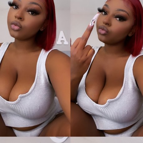 Day OnlyFans 유출 누드 사진