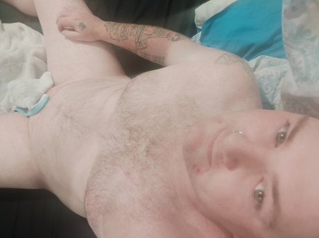 Nahá fotka uniklých OnlyFans od Azza
