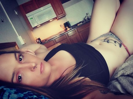 Naken läckt OnlyFans-bild av Dreatrance1994