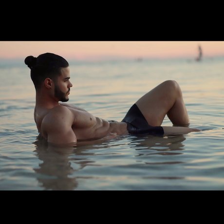 Naken läckt OnlyFans-bild av Danny Fitt