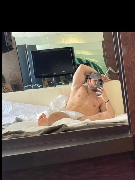 Nahá fotka uniklých OnlyFans od Rafaggimenez