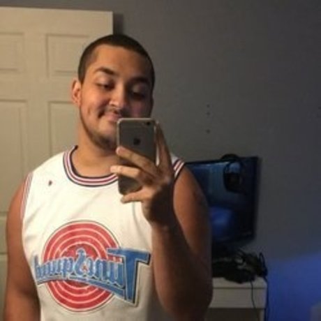 Foto desnuda filtrada de OnlyFans de Austin Rader