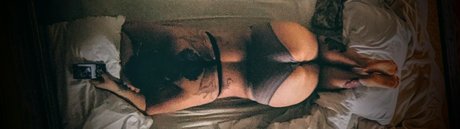 Alasti lekkinud OnlyFans-i pilt Echo