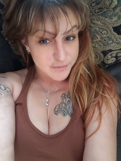 Alaston vuotanut OnlyFans-kuva Becca