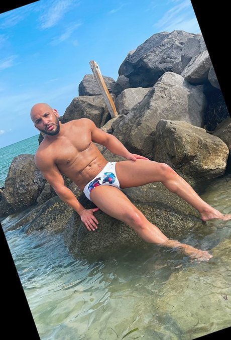 Nagie wyciekłe zdjęcie OnlyFans od Evelio Valdes