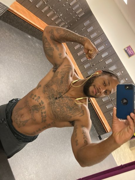 Naken läckt OnlyFans-bild av Dreams Made Manifest