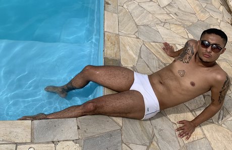 Nøgent lækket OnlyFans-billede af Semlimite