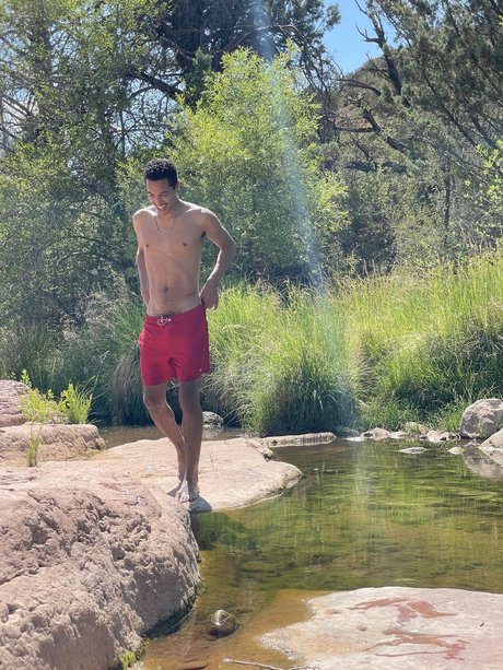 Обнаженная фотография утечки OnlyFans от Dominic Jones