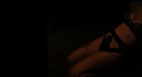 Alaston vuotanut OnlyFans-kuva Raz