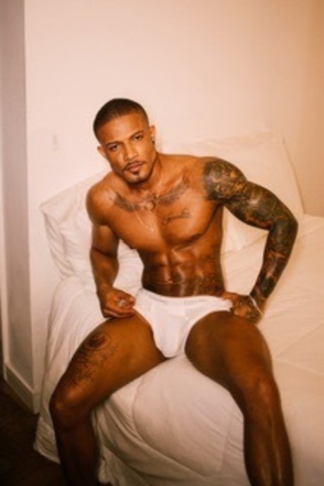 Foto di nudo di fuga di OnlyFans di Ramon 