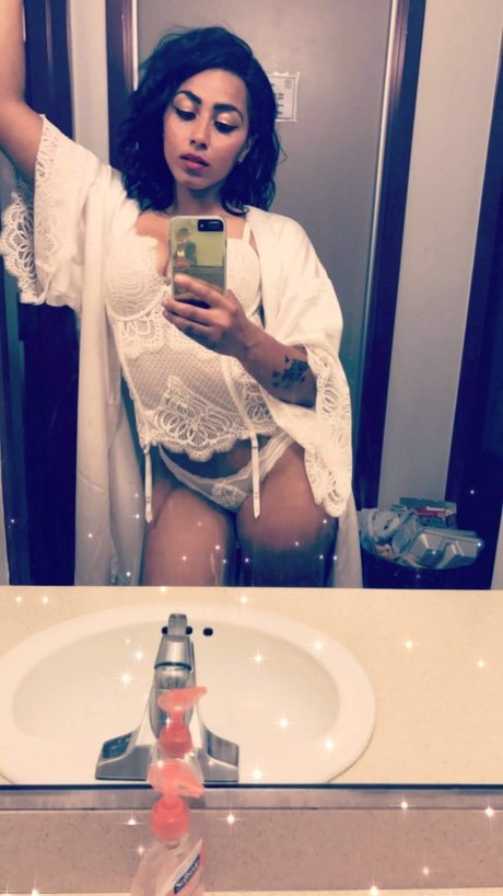 Обнаженная фотография утечки OnlyFans от Serena Hurt