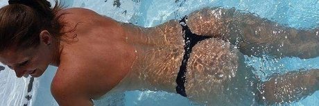 Naken läckt OnlyFans-bild av Reina